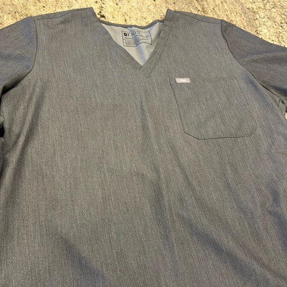 FIGS scrub SET, XXL in Graphite - Picture 6 of 6